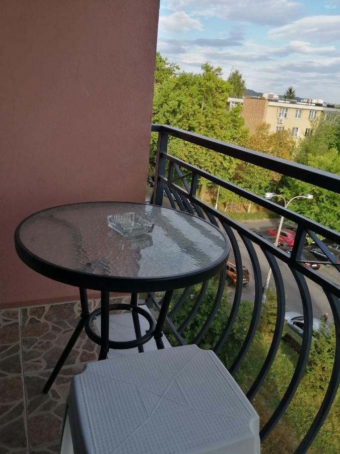 Apartament Negru Voda Питешти Экстерьер фото