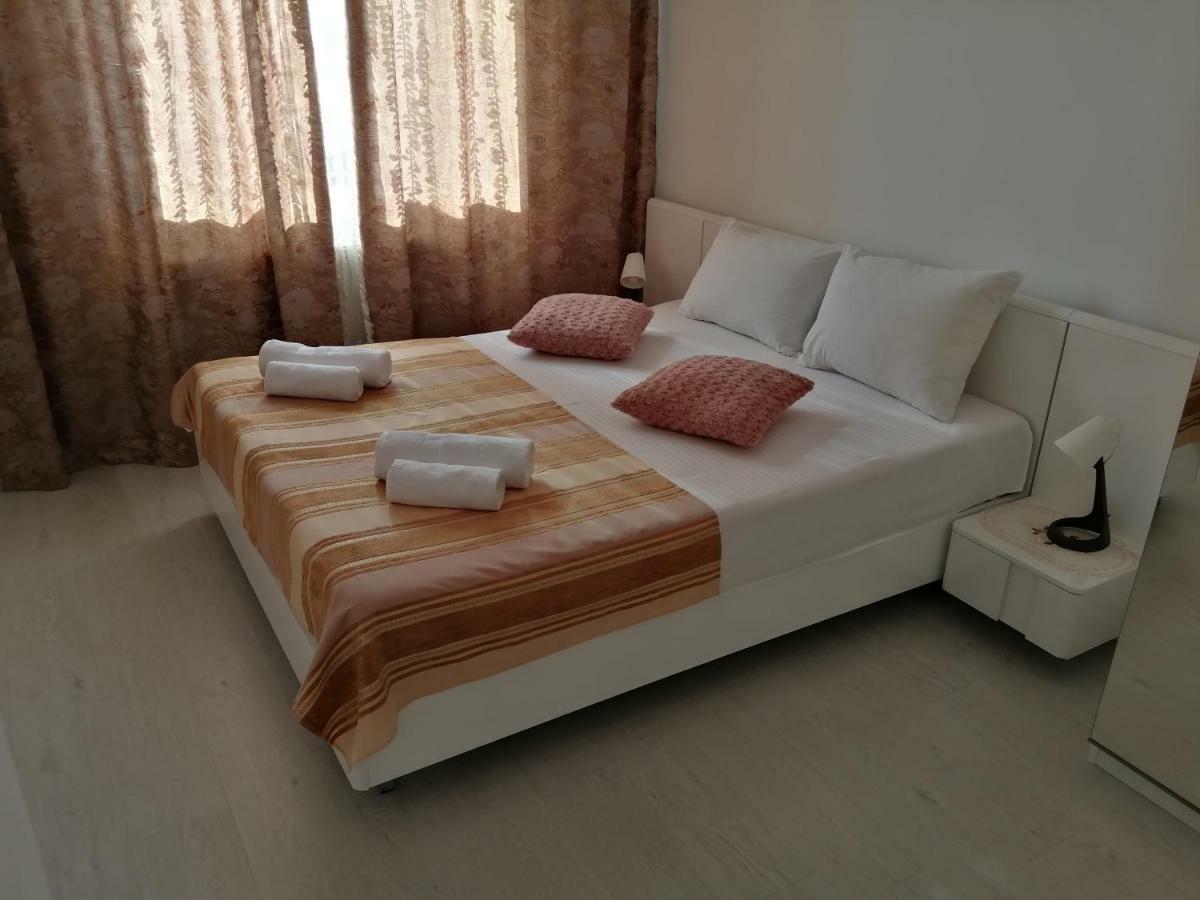 Apartament Negru Voda Питешти Экстерьер фото
